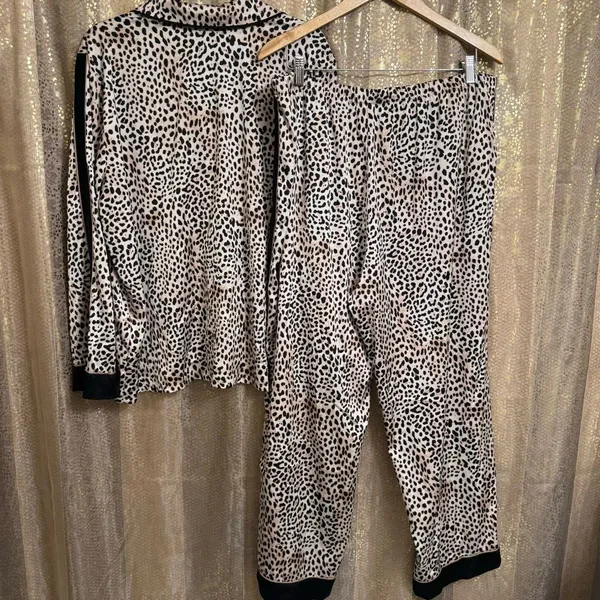 INC International Concepts Leopard Print Satin Pajama Sleep Set XL - Image 2