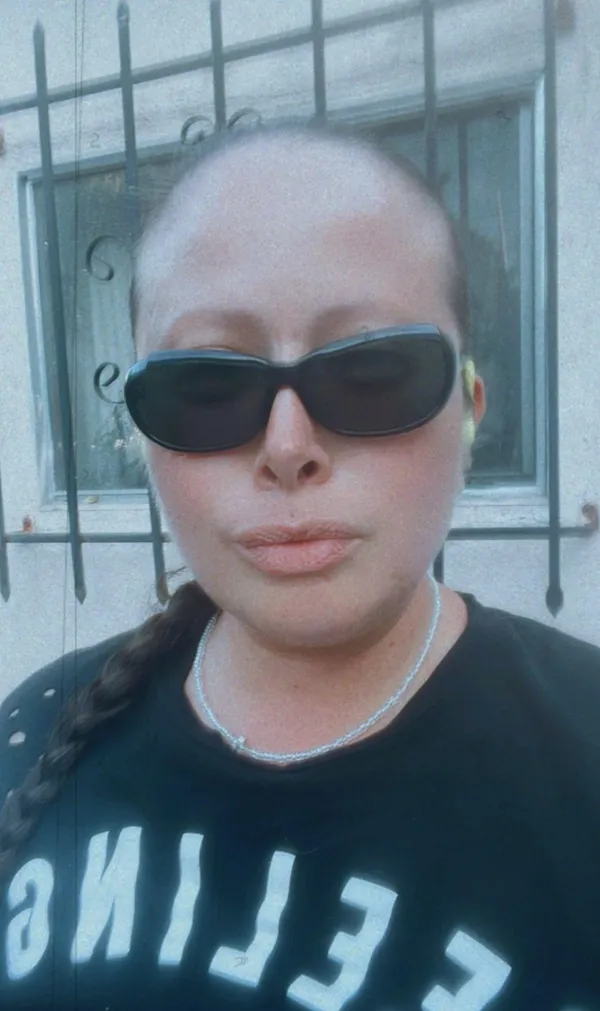 Vintage Black Oval Sunglasses - Image 6