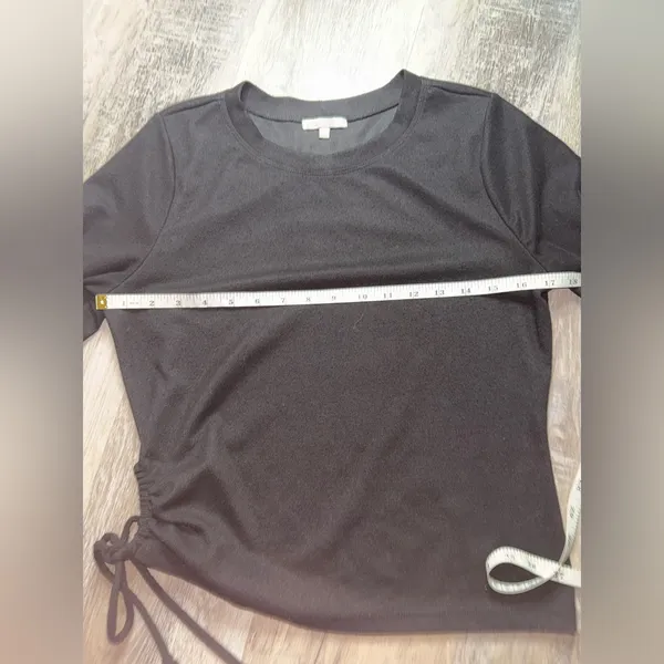 Gianni Bini black long sleeve shirt with side tie - Image 5