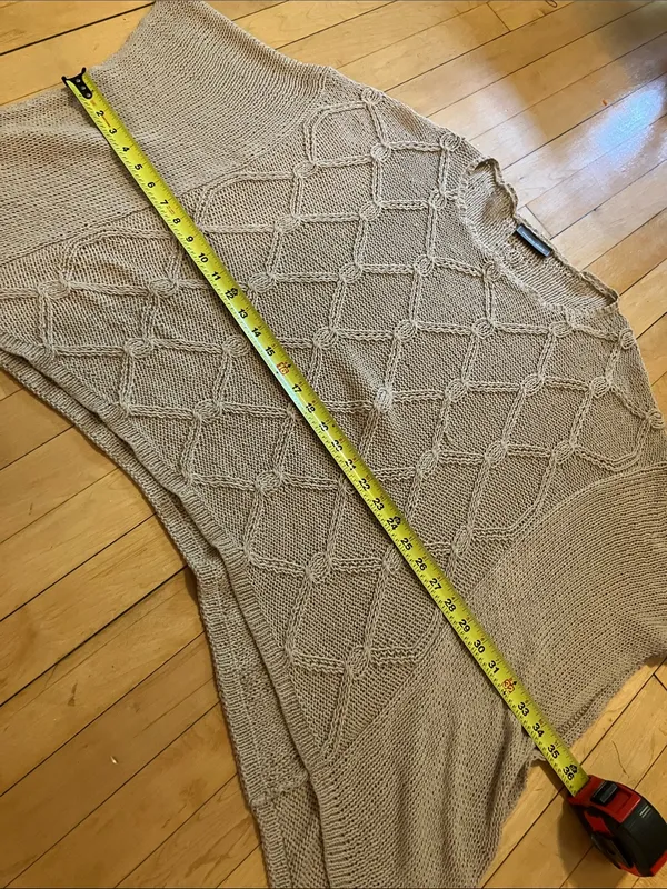 Wooden Ships Open Knit Tan Poncho Size Medium/Large - Image 6