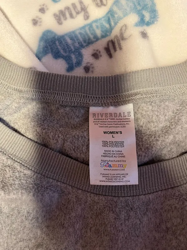 Riverdale PJ set Gray Size L - Image 2