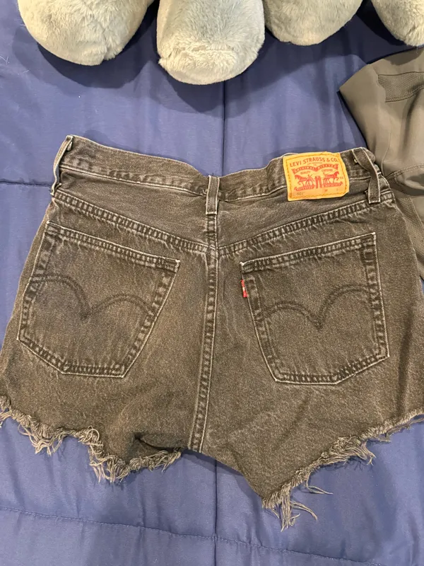 Levi’s 501 Shorts - Image 4