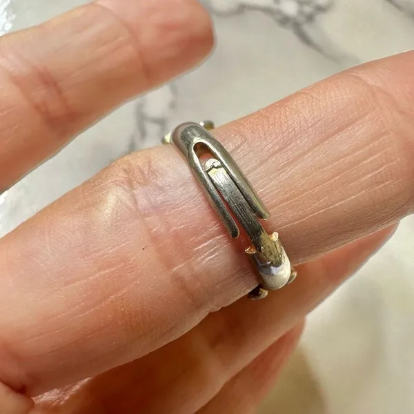 Cream/gold tone vintage cocktail ring - Image 5