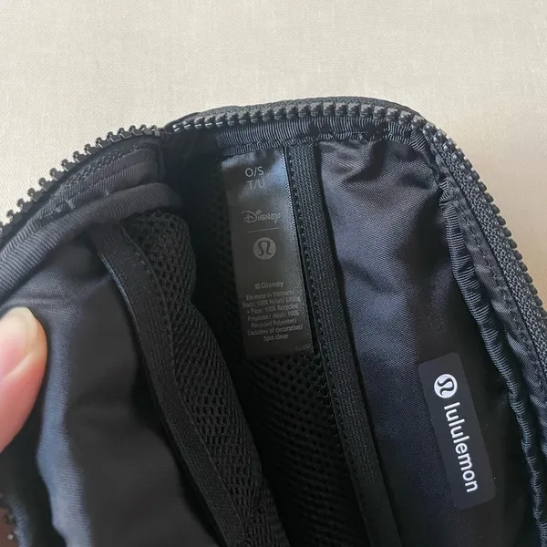 Disney x lululemon Everywhere Belt Bag 1L Mickey in Motion Graphic - Image 11