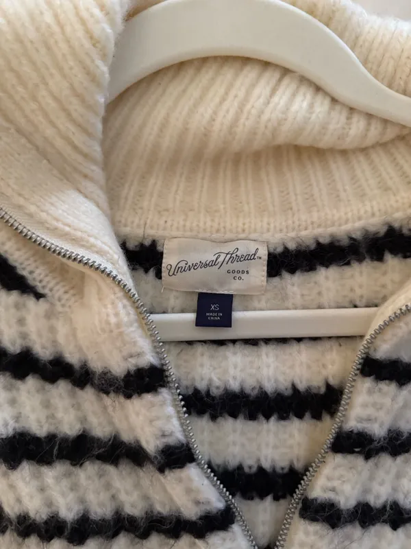 Target sweater - Image 2