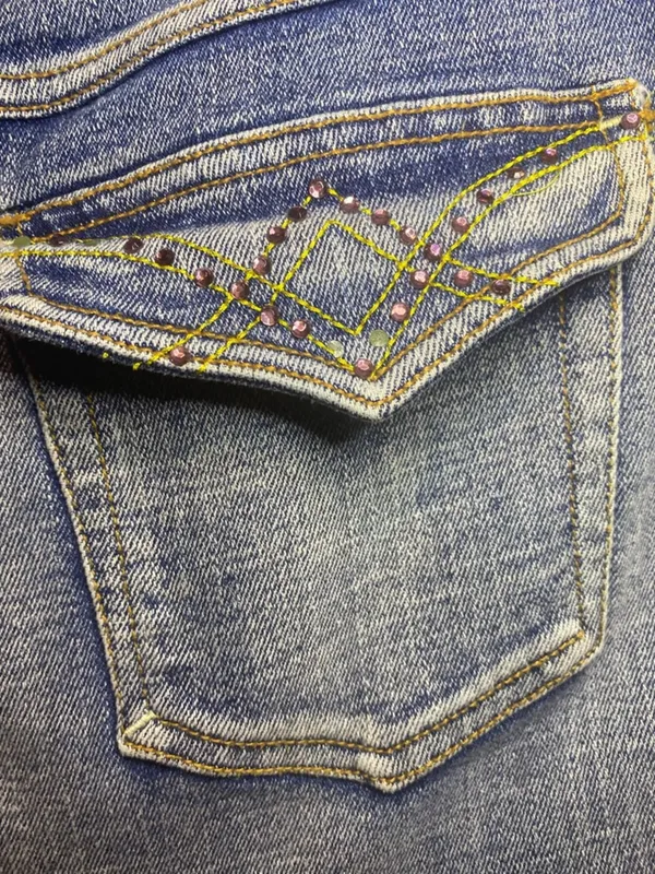 🌸MY2K Mudd Blue Denim Mini Skirt Embroidered Beaded Pockets Button Size S - Image 6