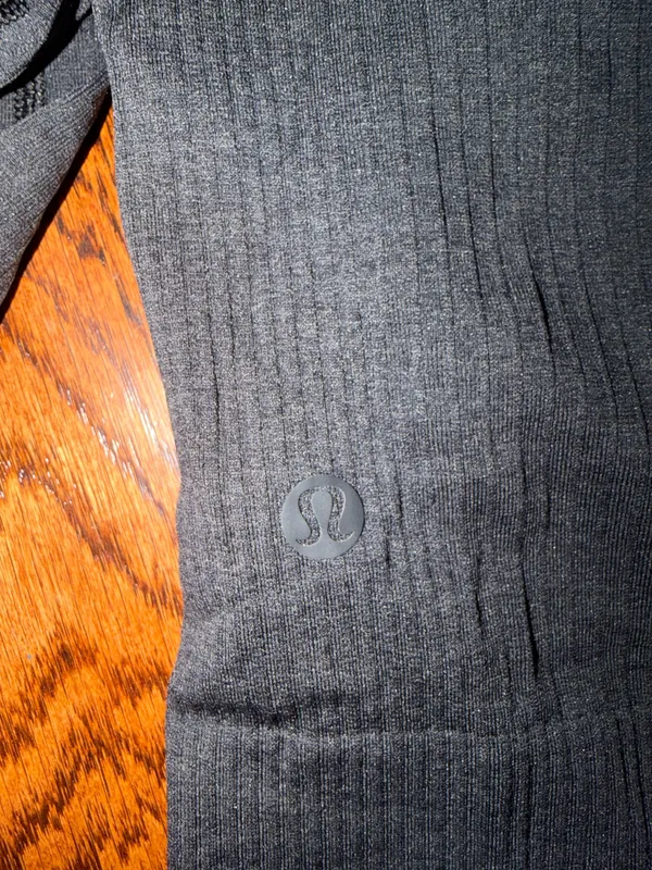 Lululemon long sleeve ribbed top - Image 5