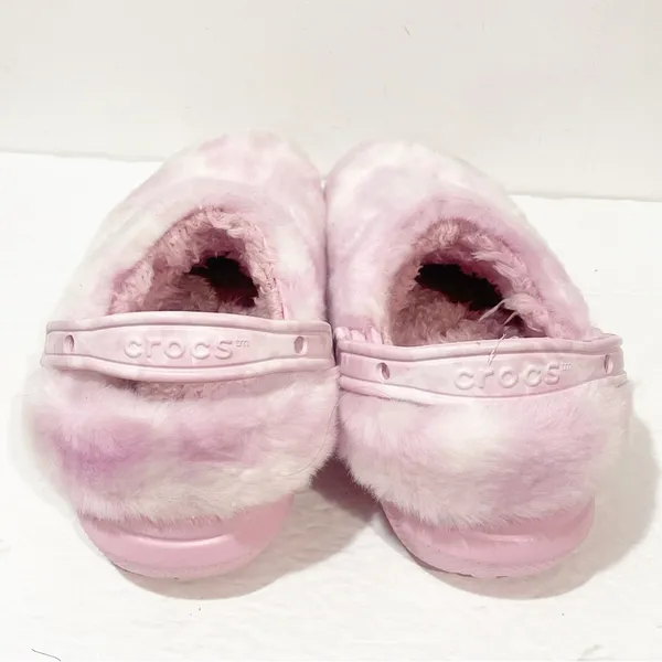 CROCS WOMENS Size 9 CLASSIC FUR SURE PINK CLOGS Slip On - Image 4