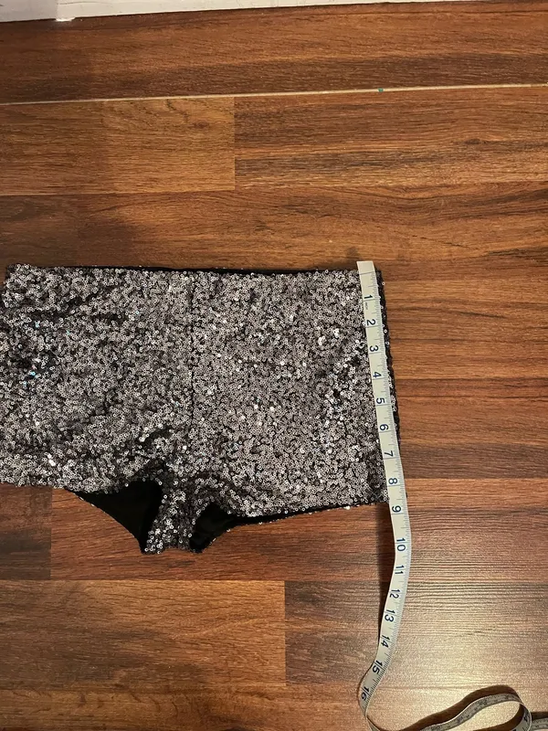Alythea Silver Sequin Shorts. Size Small  - Image 5