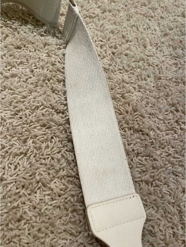 Aerie Crossbody Bag - Image 6