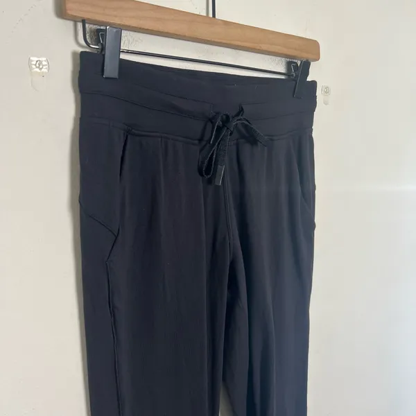 LULULEMON- Ready To Rulu Pant 29” Black Size 4 - Image 3