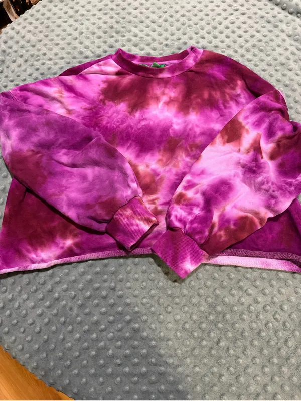 dip Fuchsia and Magenta Tie-Dye Crewneck crop sweatshirt - Image 2