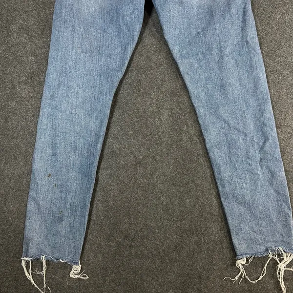 Levis Wedgie Skinny Jeans 28 Medium Wash Distressed Raw Hem High Rise Denim - Image 16