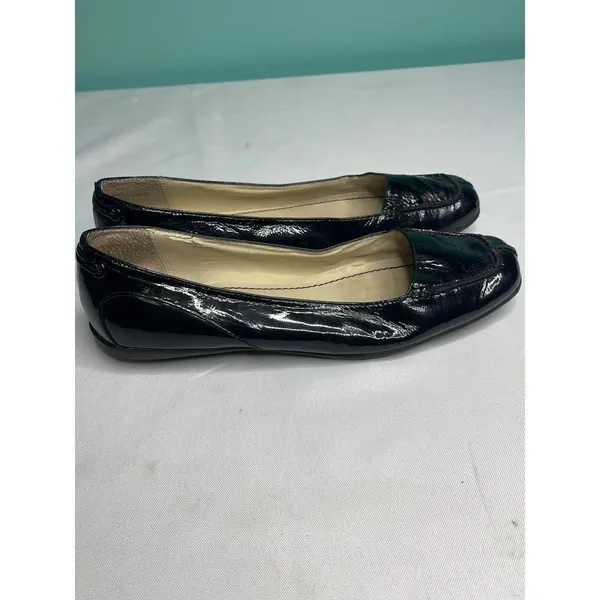 Sleek Patent Leather Loafers‎ - Image 2