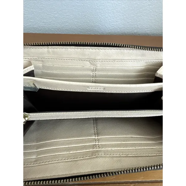 Coach Peyton Accordion Zip Around Wallet‎ Brown READ - Image 6