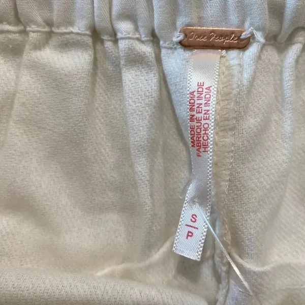 Free People White Drawstring Shorts Size S NWT Coastal Boho Summer - Image 4