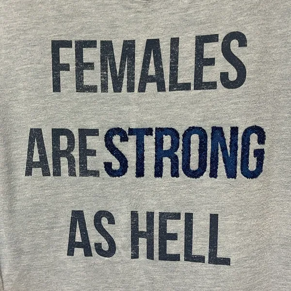 TRUE VINTAGE Females are Strong as Hell Tank Top Size XL - Image 6