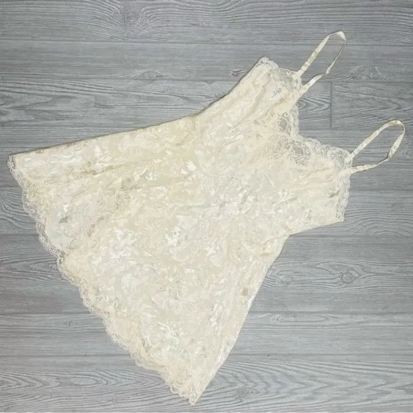 Nwt Vintage white & gold label Victoria secret lace teddy nightgown lingerie - Image 2