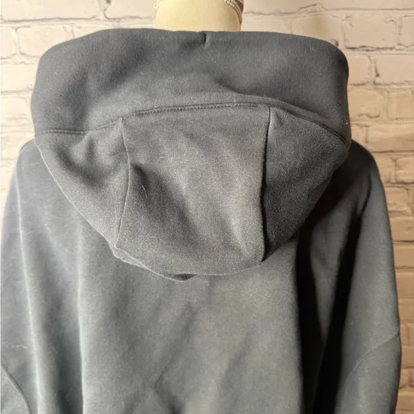 Nike women’s NSW tech fleece oversized crop sweatshirt medium - Image 2