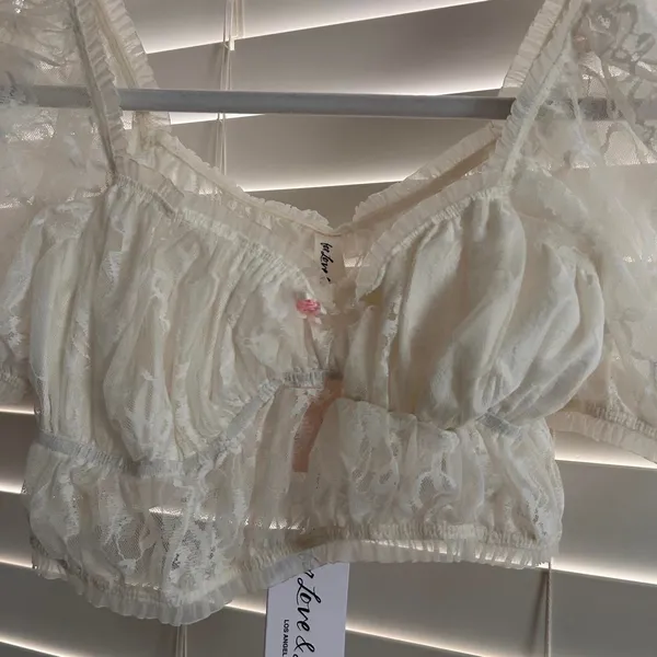 For-love-lemons Women's Cream and White Crop-top - Image 3