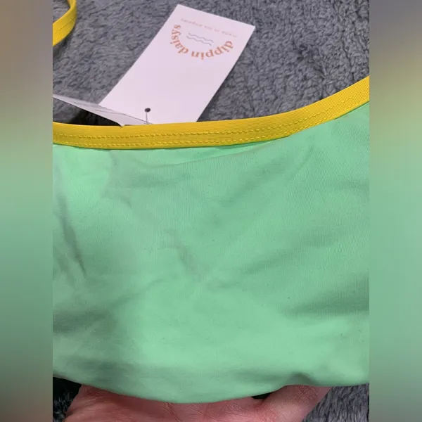 NWT Dippin daisys large brink top swim green - Image 6