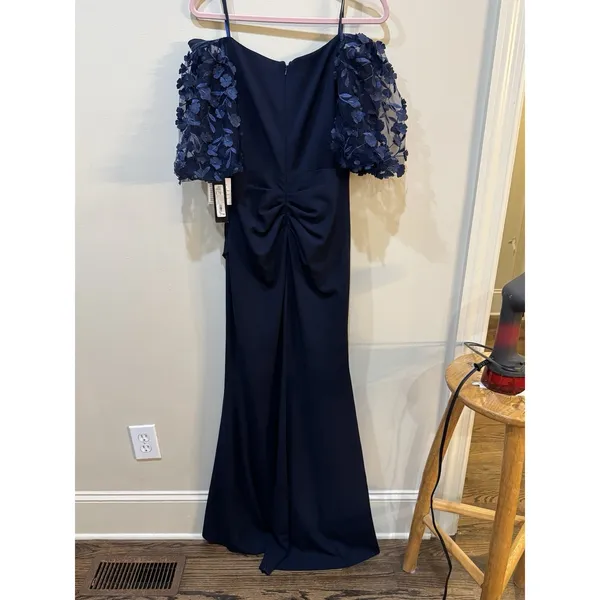 Xscape "BERNICE" TECHNO‎ SCUBA 3D FLORAL SLEEVE FLOOR LENGTH DRESS Navy Size 4 - Image 5