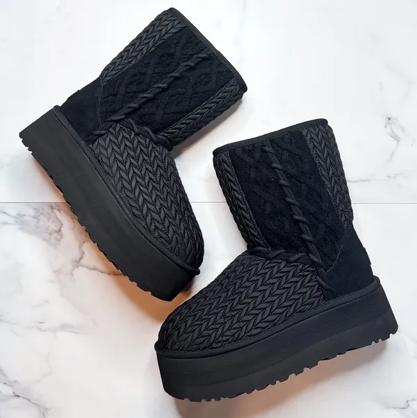 Ugg Classic Short Villa Knit Boots - Image 2
