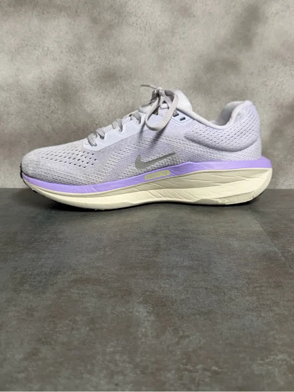 Nike Air Winflo 11 Women's White/Lilac Bloom Running Shoes FJ9510-500 Sized 8M - Image 16