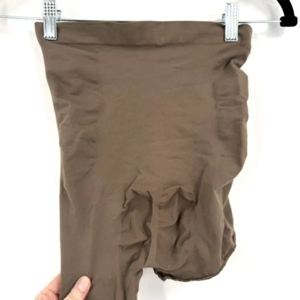 Skims Seamless Sculpt SOLUTION SHORT‎ RIGHT LEG EXPOSED 4XL 5XL - Image 4