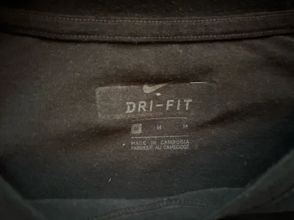 Nike Dri-Fit Crop Top - Image 3
