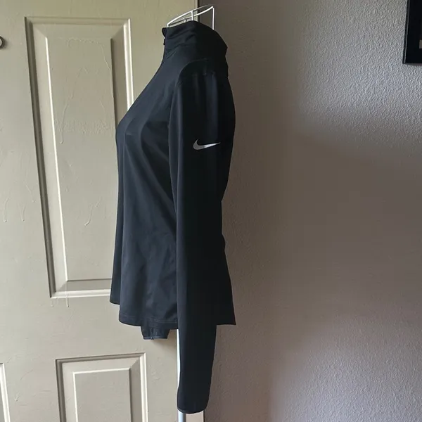 Nike Women's Black Long Sleeve Top with Zip - Image 3