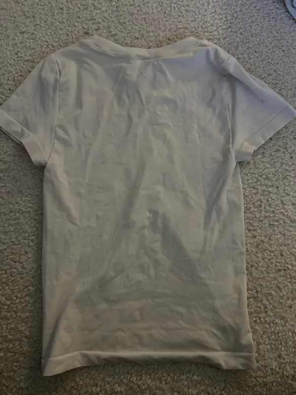 Aritzia beige seamless tee shirt - Image 2