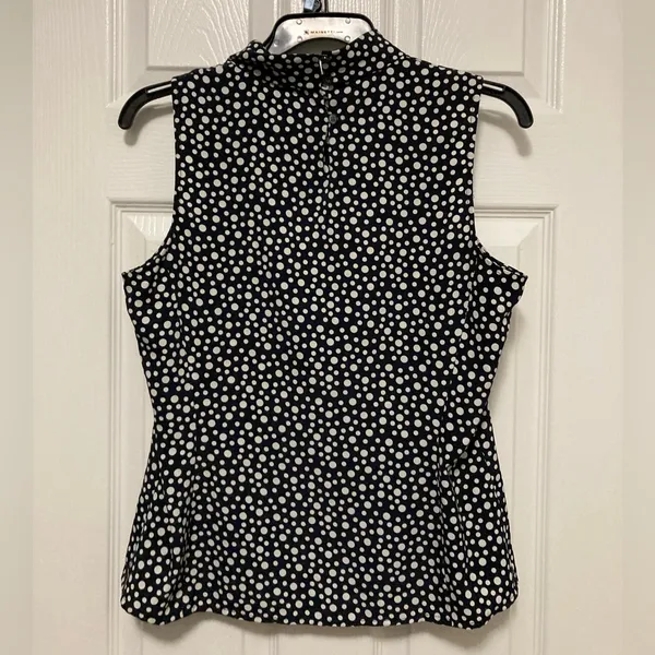 *Liz Clairborne Black Polka Dot Mock Neck Sleeveless Blouse #RB - Image 7