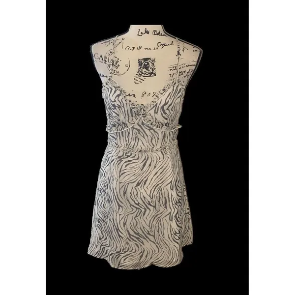 NWT Le Lis Sz Med Animal Print Razorback Sleeveless Mini Dress - Image 2