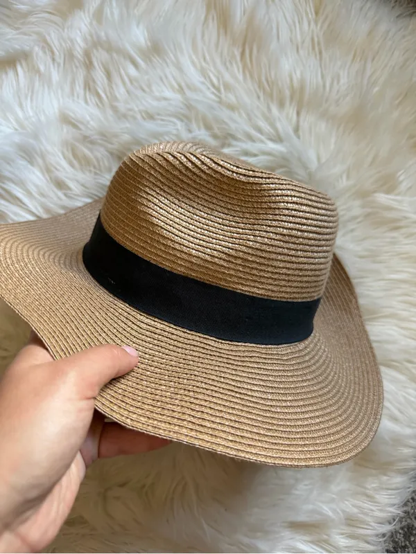 Banana Republic straw fedora - Image 3