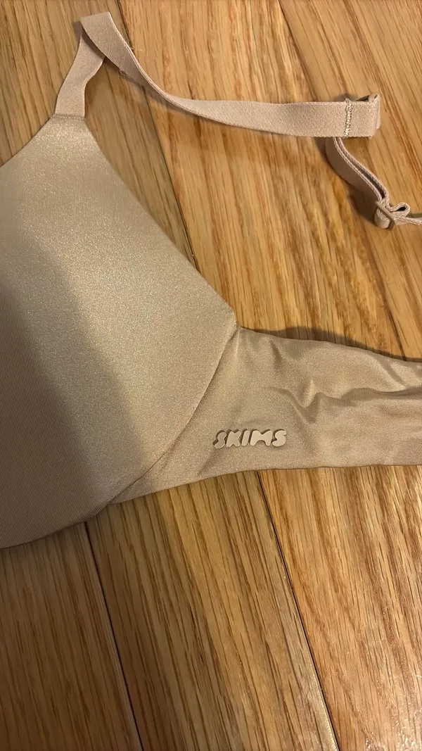 SKIMS Bra - Image 2