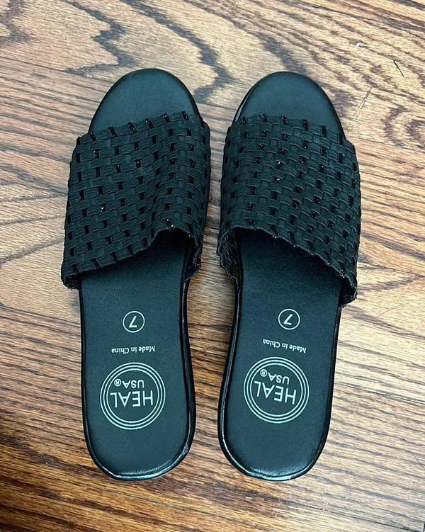 sandals - Image 2