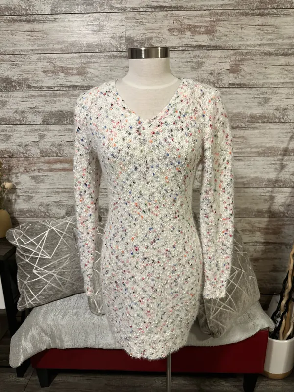 Long Sleeve Sweater Dress White - Image 4