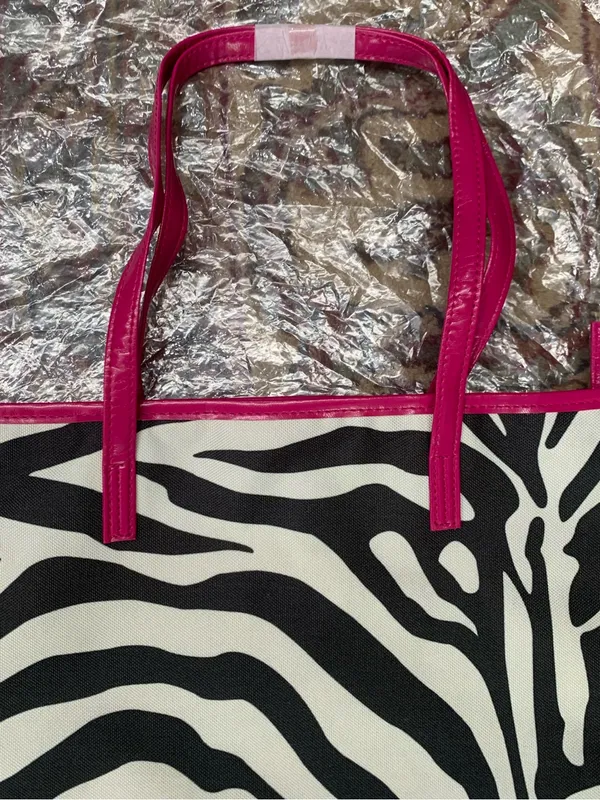 Zebra Print Tote Bag with Magenta Handles Lightweight Brand New - Image 3