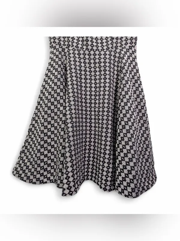 Anthropologie Maeve Women’s Jacquard Geometric Fit and Flare Short Size 6 - Image 9