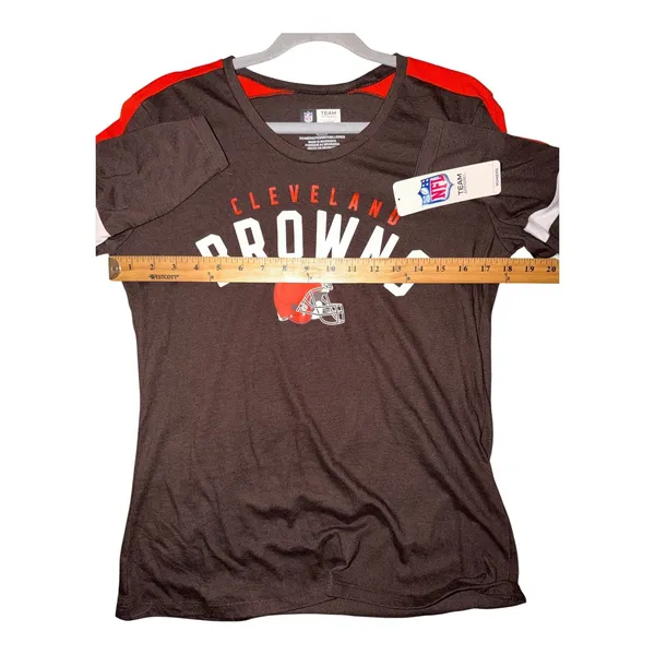 Cleveland Browns Womens Scoop Neck Tee, Medium - Image 5