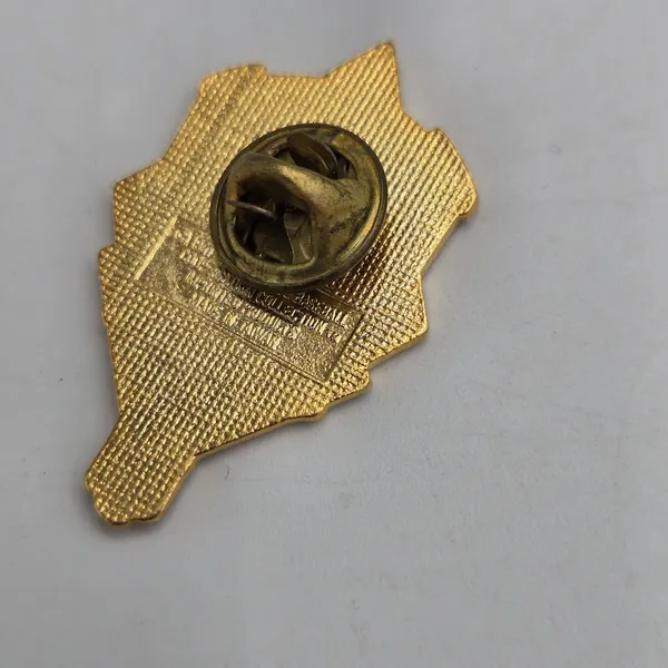 Vintage 1991 Washington Senators Crest Lapel Pin MLB Major Baseball Collection - Image 3