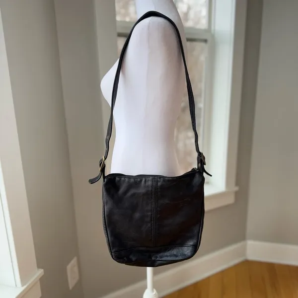 Vintage 90’s Albi Black Hobo Bag with Square Brass Details - Image 7