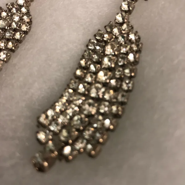 Rhinestone dangly earrings Silver - Image 5