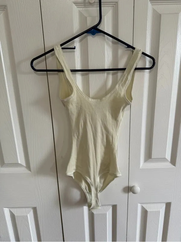 SKIMS Fits Everybody Square Neck Bodysuit Bone Size XS NWT - Image 3
