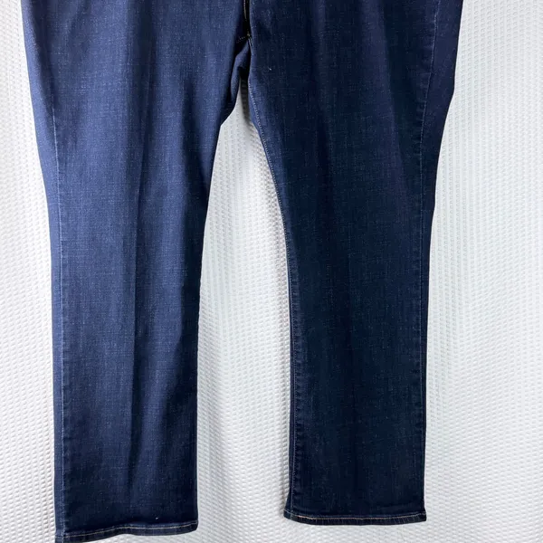 Levi Strauss Classic Straight Jeans Dark Wash Women‎ Size 24W M - Image 10