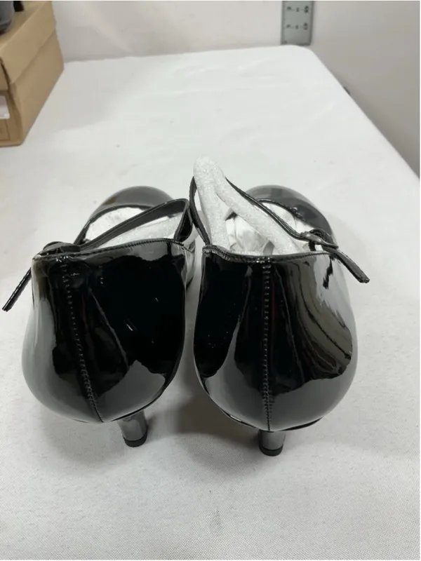 Womans New In Box City Classified Kaylee Mary Jane Style Pumps Size 8 Black - Image 4