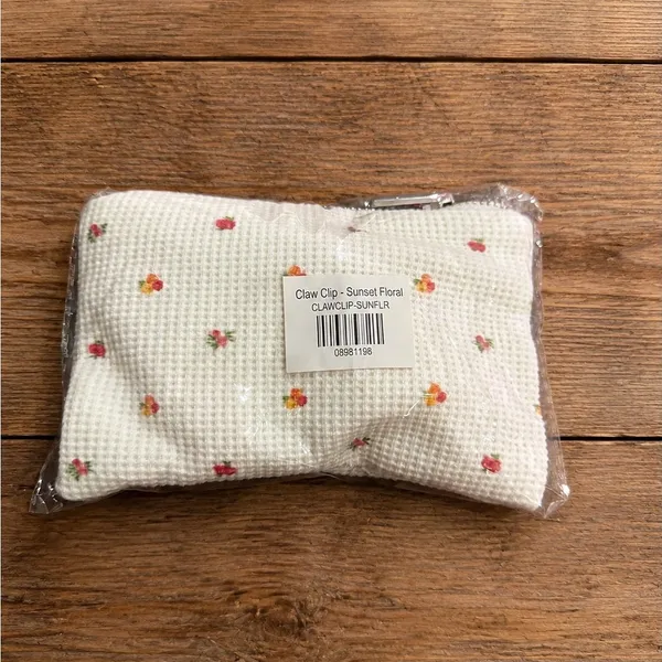 Parke Maggie & Emma Edit Claw Clip in Sunset Floral - NWT - Image 3