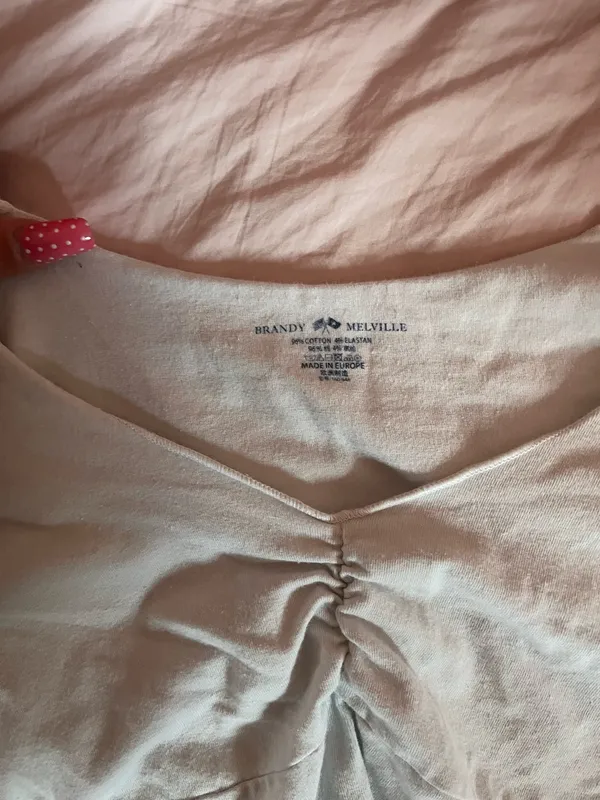 Brandy Melville Gina Top - Image 3