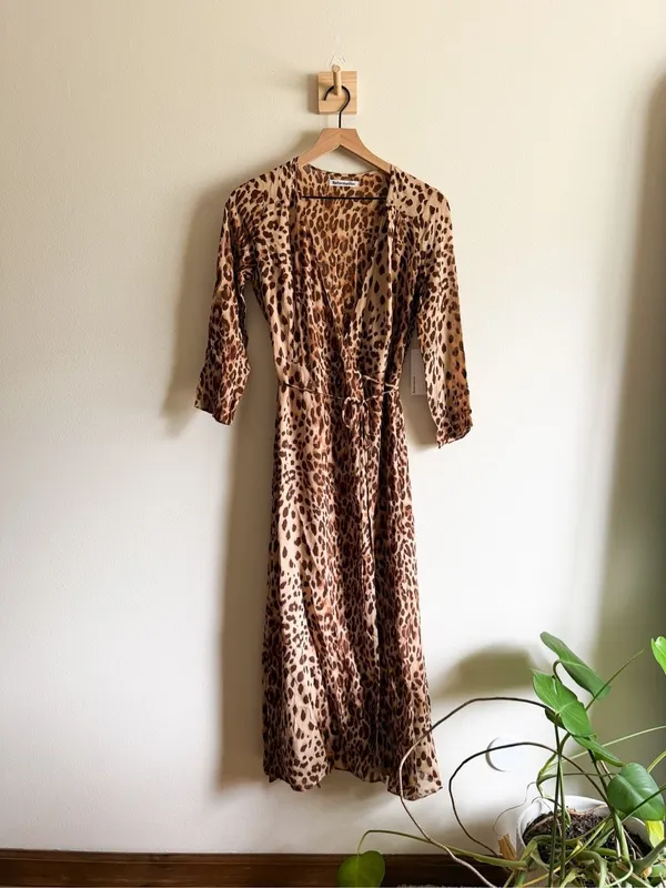 New Reformation Alessandra Leopard Print Wrap Dress Size XS - Image 4